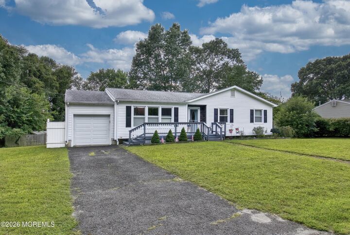 Property Photo:  120 Algonquin Trl Trail  NJ 08724 