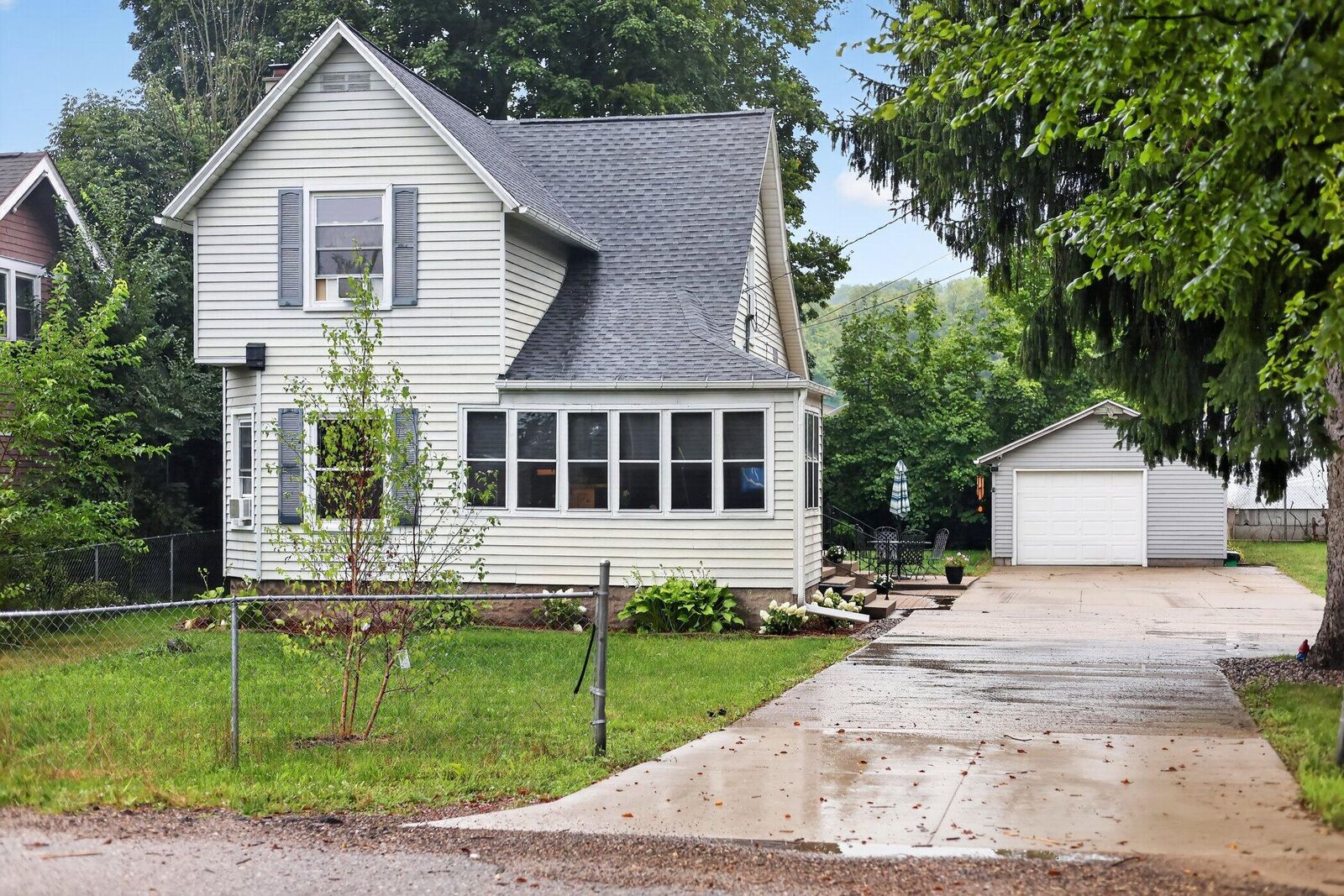Property Photo: 1391 Belleview Drive MI 48846