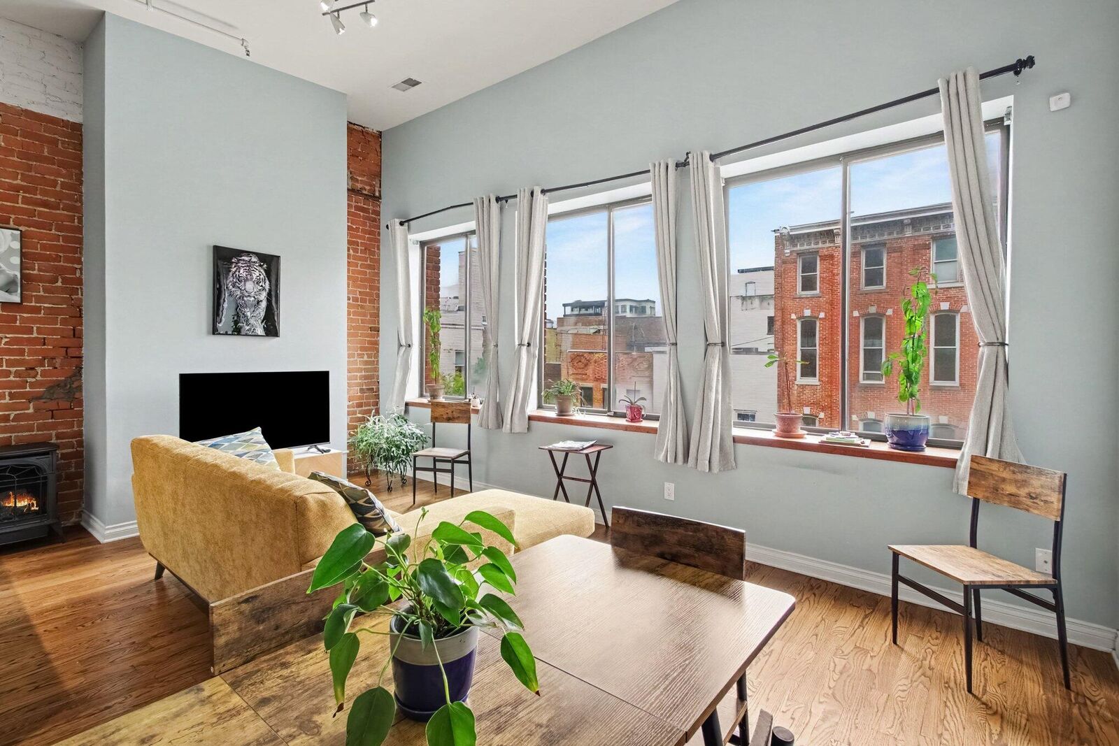 Property Photo: 120 W Washington Street MI 48104