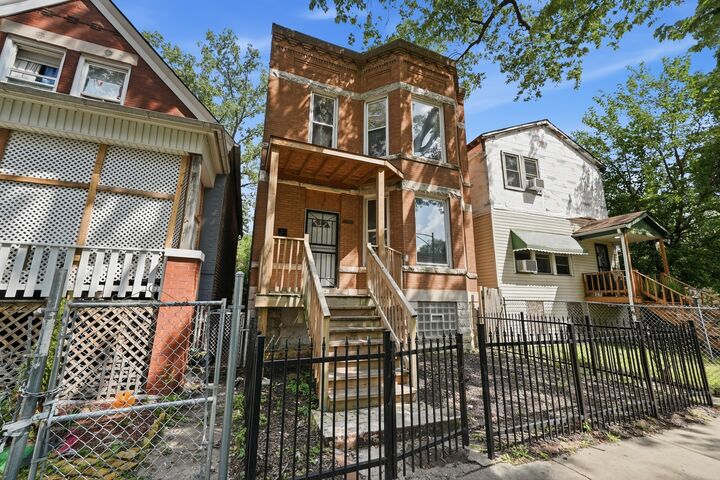 Property Photo: 7213 S Green Street IL 60621