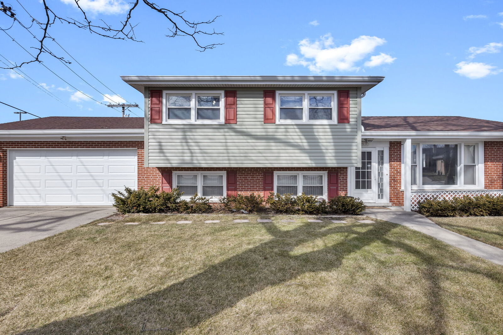 Property Photo: 9230 N Callero Drive IL 60714