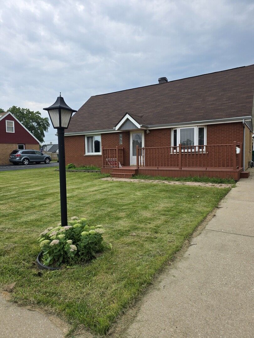 Property Photo: 8225 New Castle Avenue IL 60459