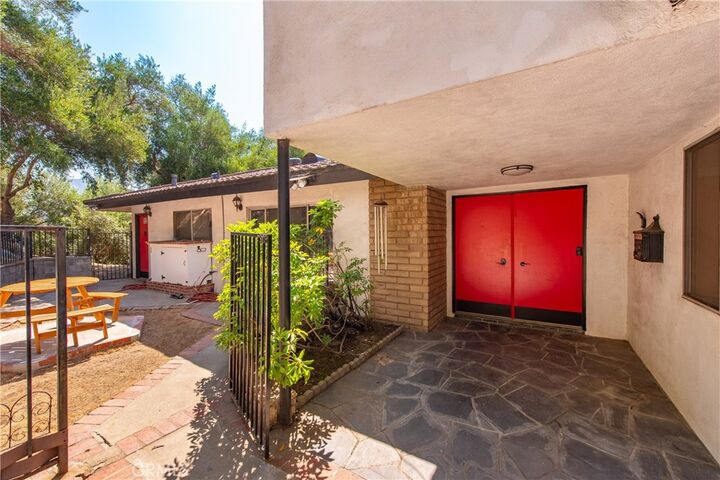 Property Photo:  2125 Eastedge  CA 91206 