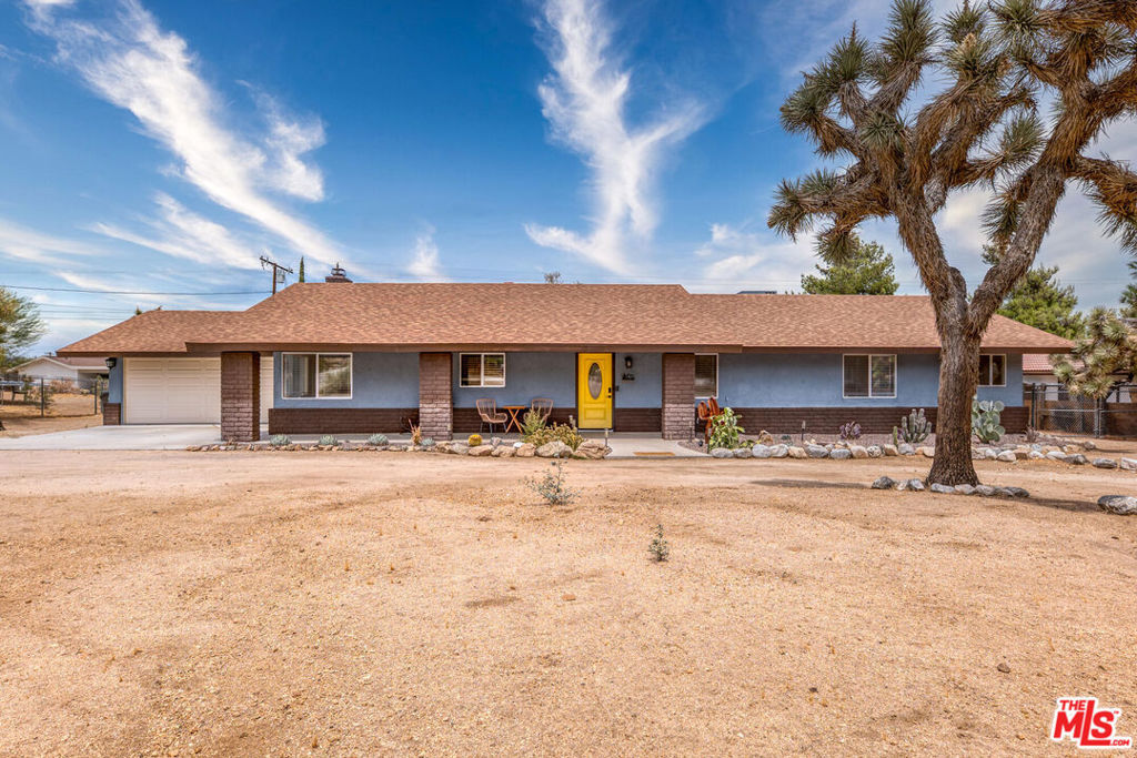 Property Photo: 56760 Ivanhoe Drive CA 92284