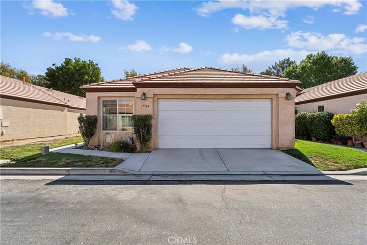 Property Photo:  11561 Park Lane  CA 92308 
