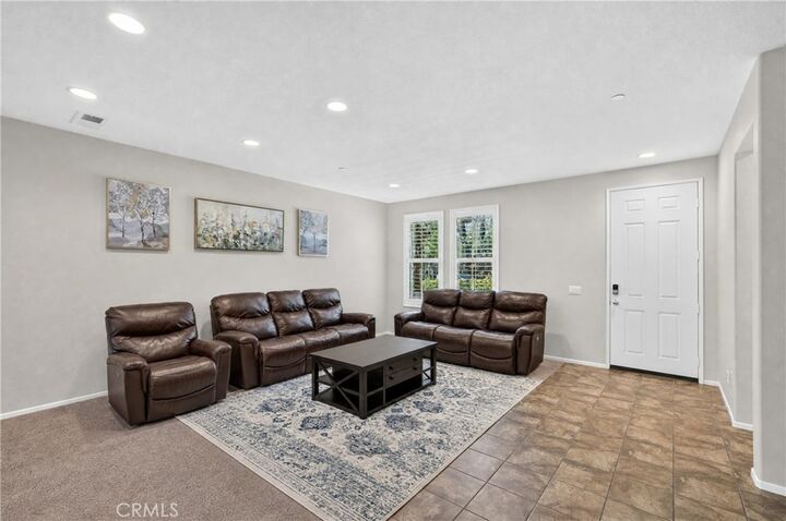 Property Photo:  15723 Parkhouse 3  CA 92336 