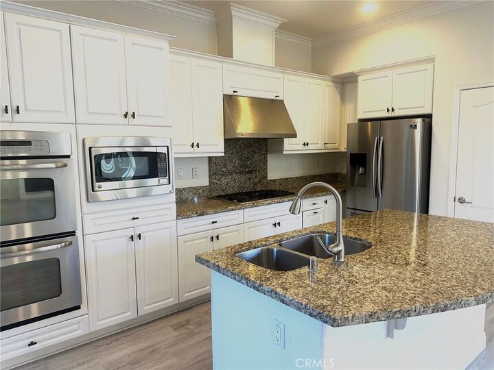 Property Photo:  80 Mapleton  CA 92620 