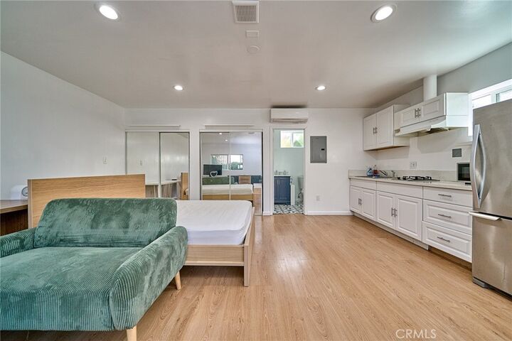 Property Photo: 3013 W West View Street CA 90016
