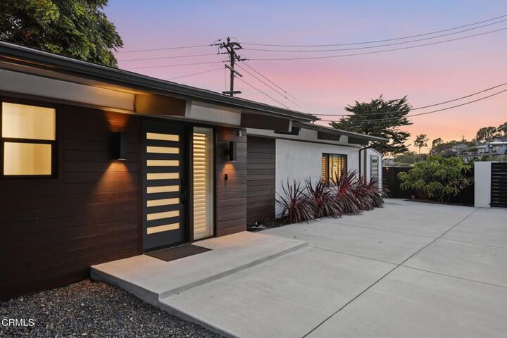 Property Photo:  3310 Foothill Road  CA 93003 
