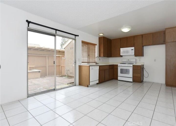 Property Photo:  13 Eastmont 41  CA 92604 