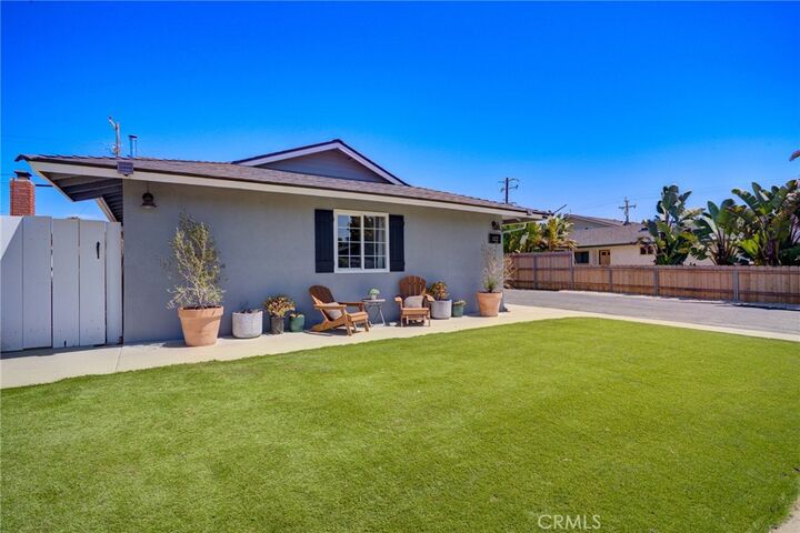 Property Photo:  122 Pearwood  CA 93420 