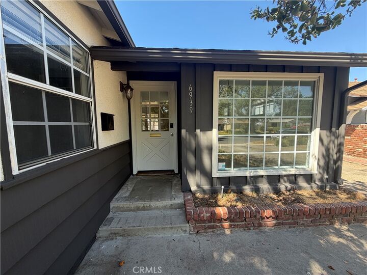 Property Photo:  6939 Murietta Avenue  CA 91405 
