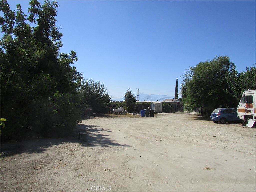 Property Photo: 1345 Turquoise Avenue CA 92359