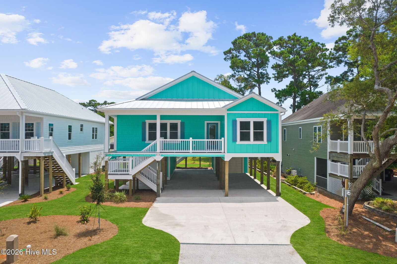 Property Photo:  108 NE 41st Street  NC 28465 