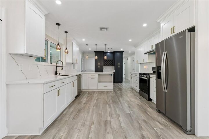 Property Photo:  5316 Ehret Road  LA 70072 