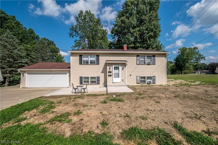 Property Photo: 3907 S Schenley Avenue OH 44511