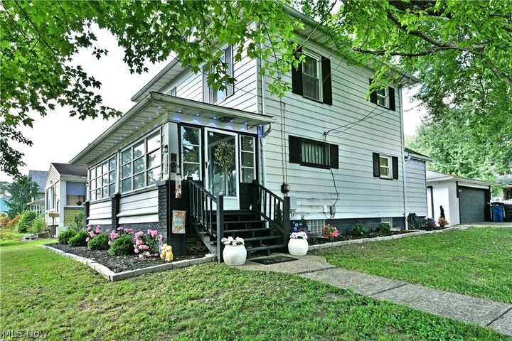 Property Photo: 504 5th Street OH 44446
