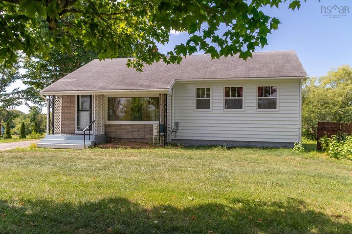 1549 Victoria Road — photo 1