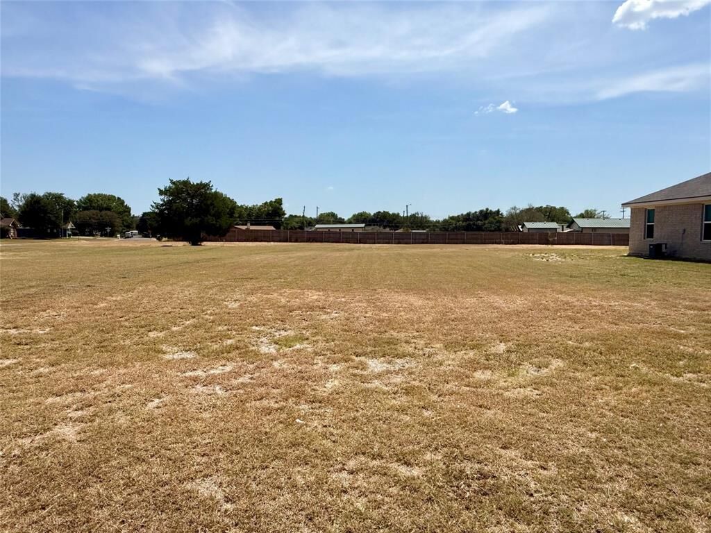 Property Photo: 001 Bellcrest Drive TX 76705
