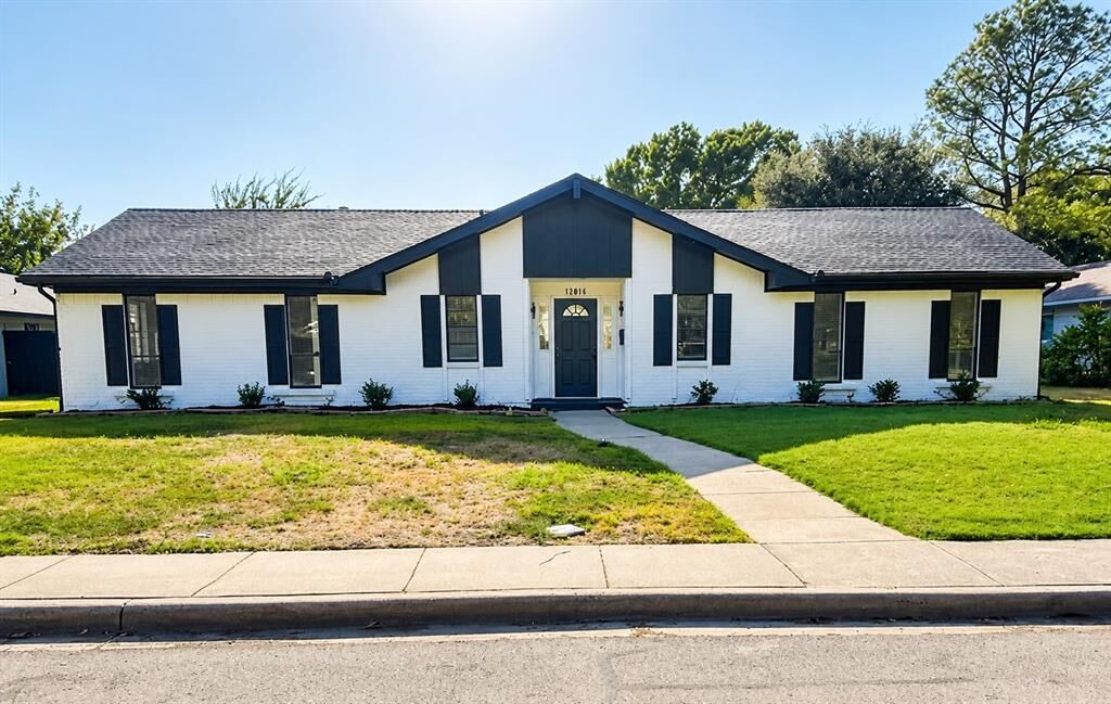 Property Photo: 12911 Mitchwin Road TX 75234