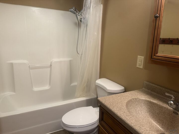 Property Photo:  2 Alcoma Drive  SD 57049 