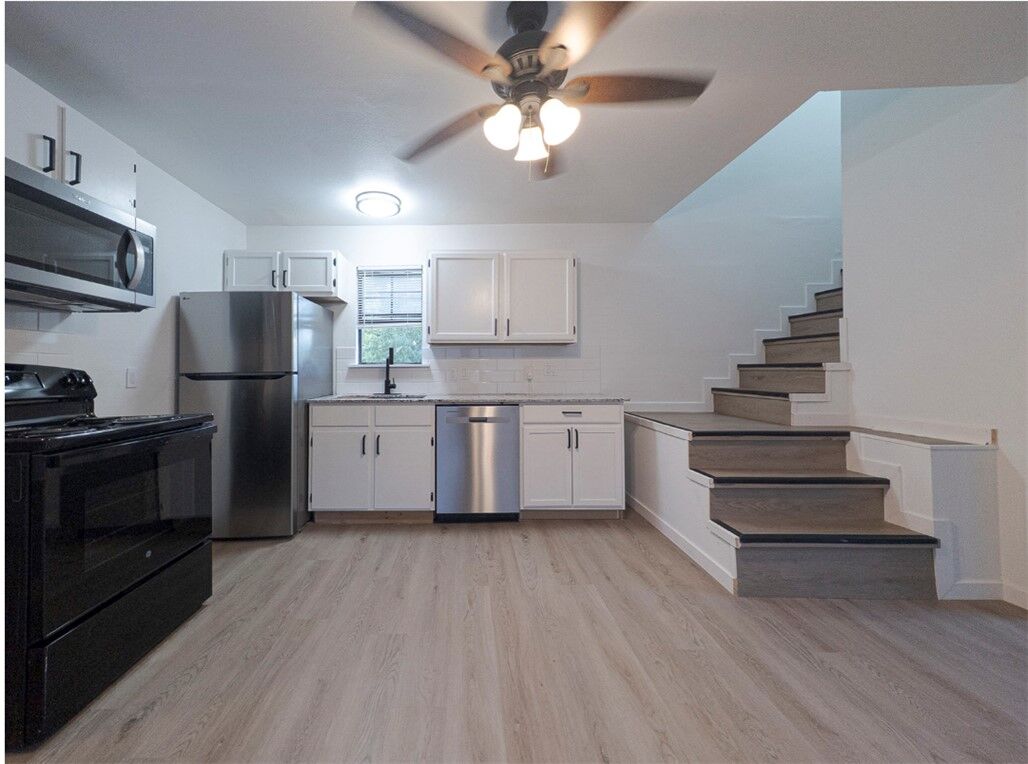Property Photo: 737 12th Street C AR 72756