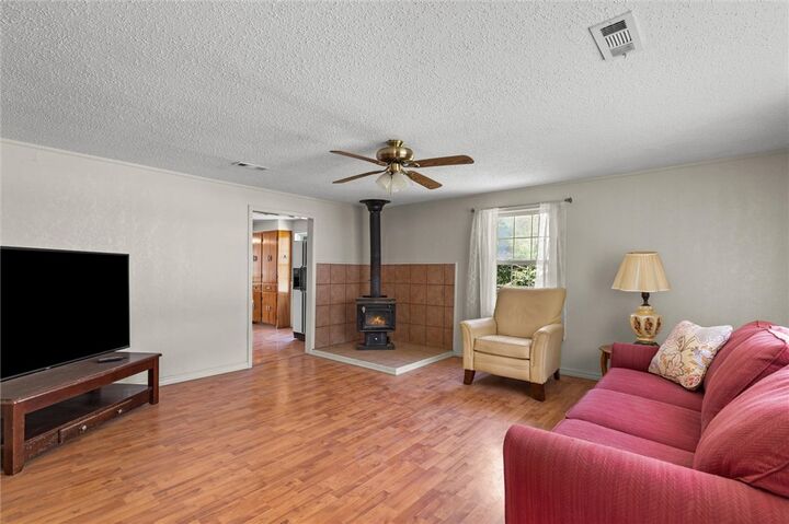 Property Photo: 17119 Highway 16 AR 72760