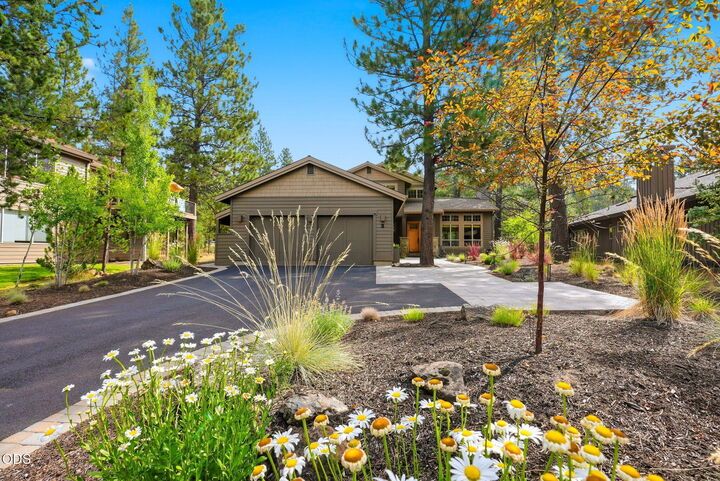 Property Photo:  17926 Foursome Lane 3  OR 97707 