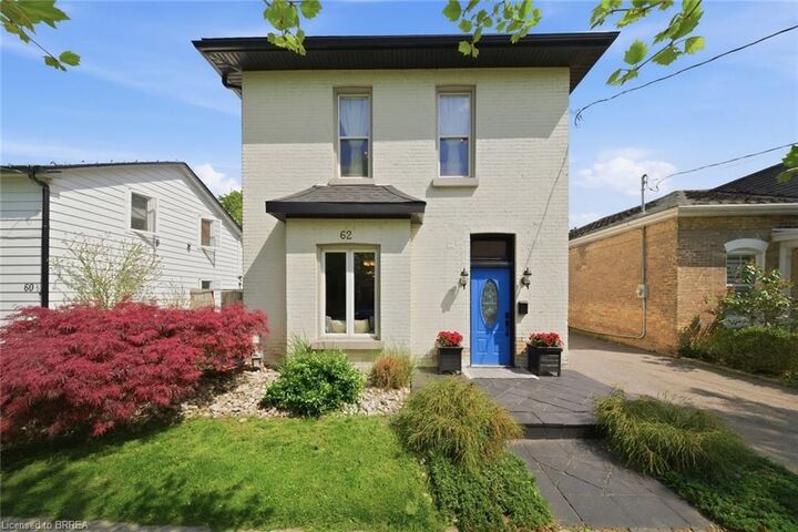 Property Photo:  62 East Avenue  ON N3S 3L4 