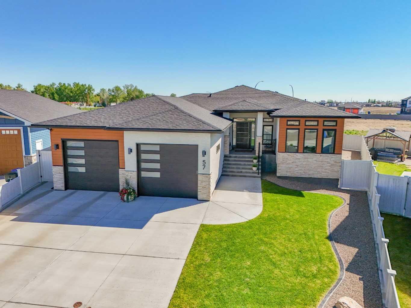 Property Photo: 57 Hamptons Gate SE AB T1B 0N7
