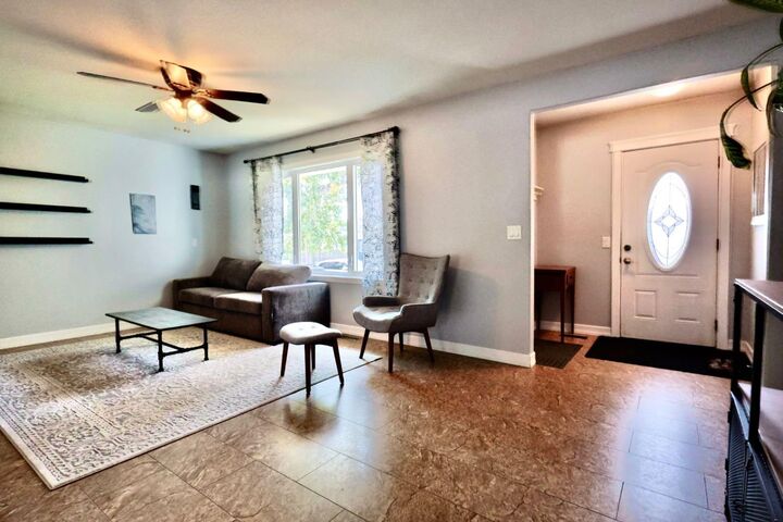 Property Photo:  408 2 Avenue E  AB T0J 2J0 