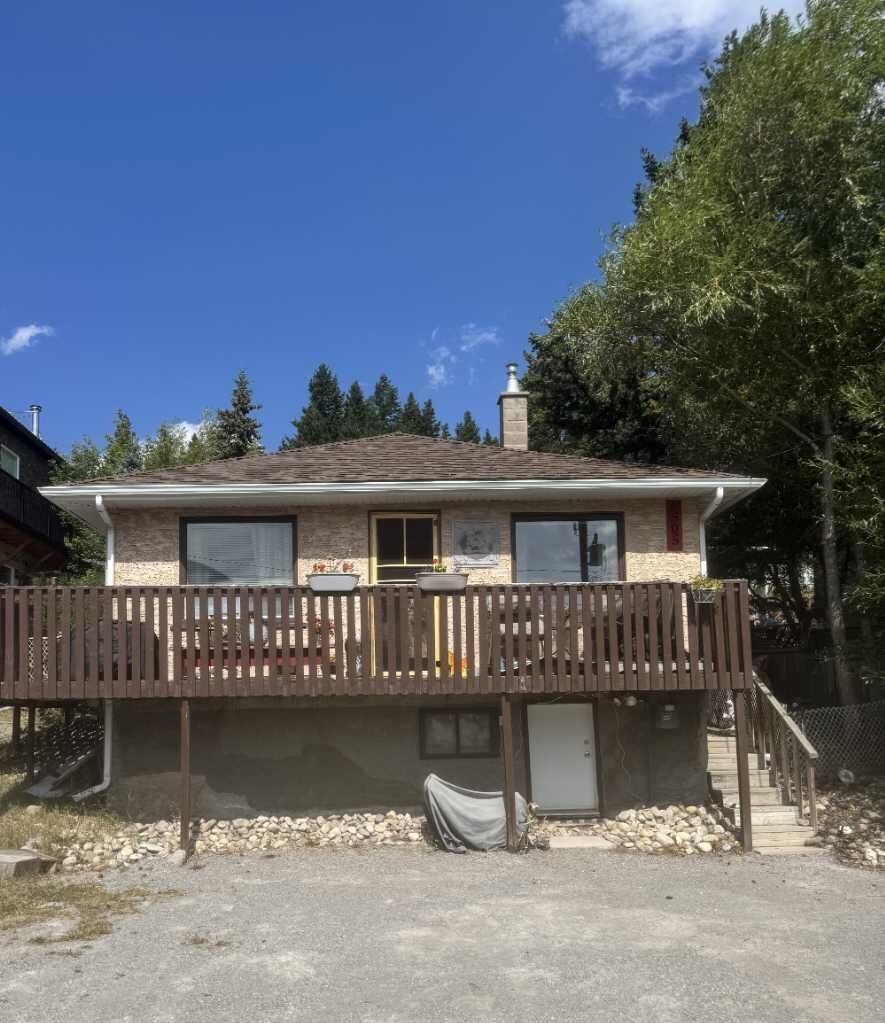 Property Photo:  6505 22 Avenue  AB T0K 0M0 