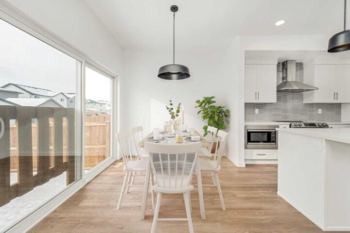 Property Photo:  546 Malahat Green W  AB T1J 5W4 