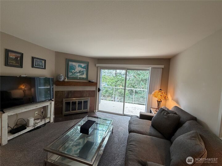 Property Photo: 2760 76th Avenue SE 302 WA 98040