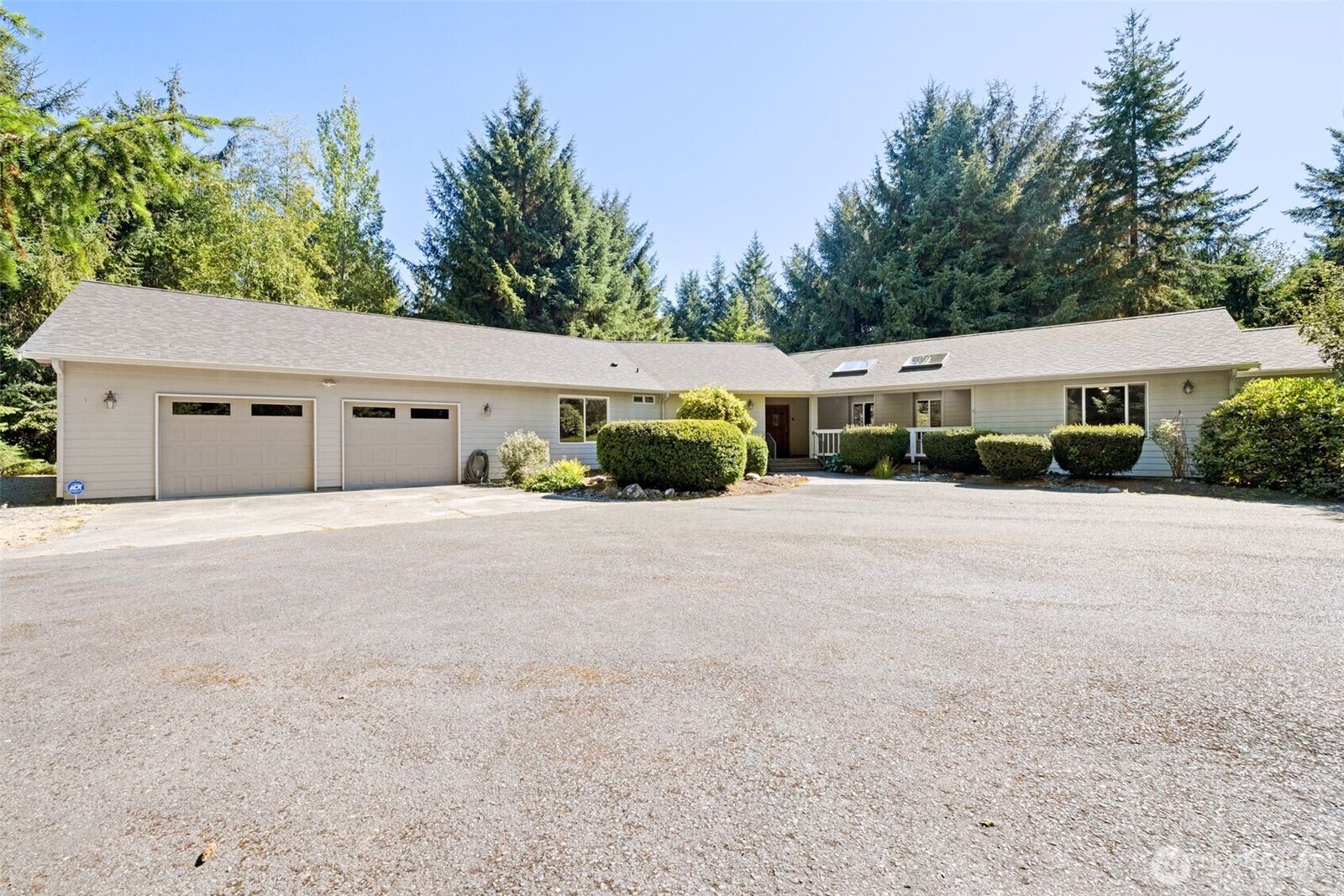 Property Photo: 175 Alderview Drive WA 98362