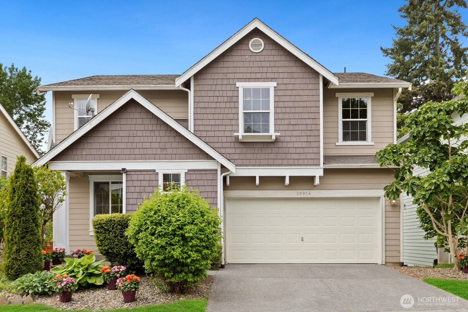 Property Photo: 20914 13th Place W WA 98036