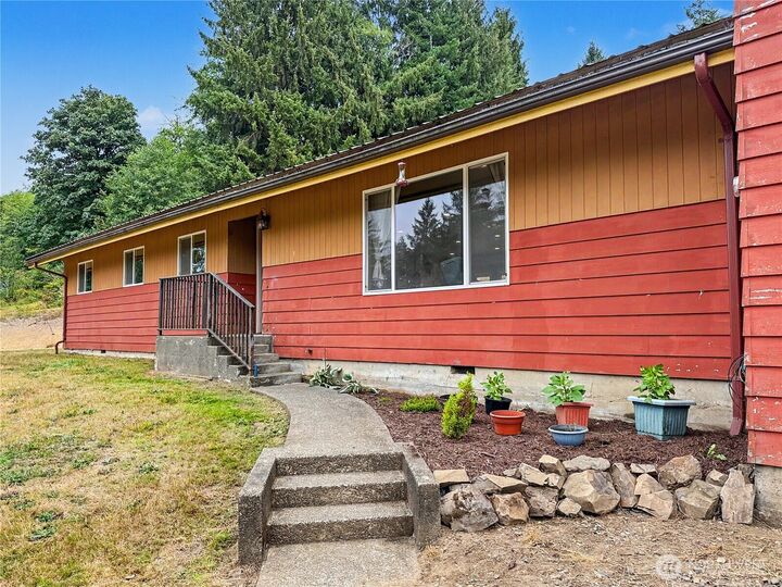Property Photo: 161 Lund Road WA 98537
