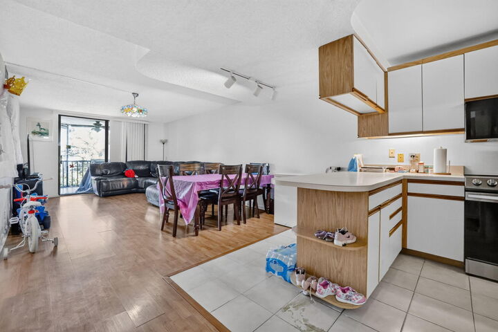 Property Photo:  890 N Federal Highway 202  FL 33462 