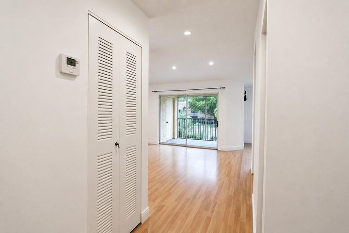 Property Photo: 954 Coral Club Drive 954 FL 33071