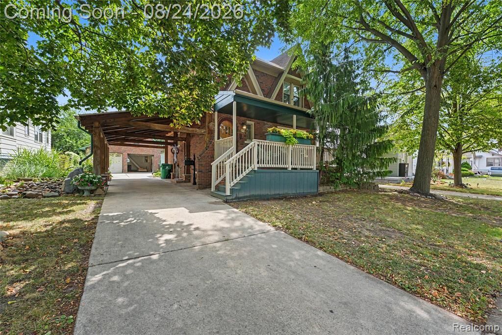Property Photo:  22454 Virginia Avenue  MI 48021 
