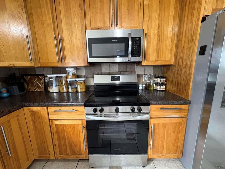 Property Photo: 810 Division Street MI 49221