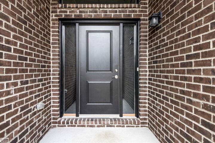Property Photo: 43253 Sams Lane MI 48047
