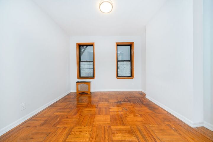Property Photo:  796 9th Avenue 44  NY 10019 