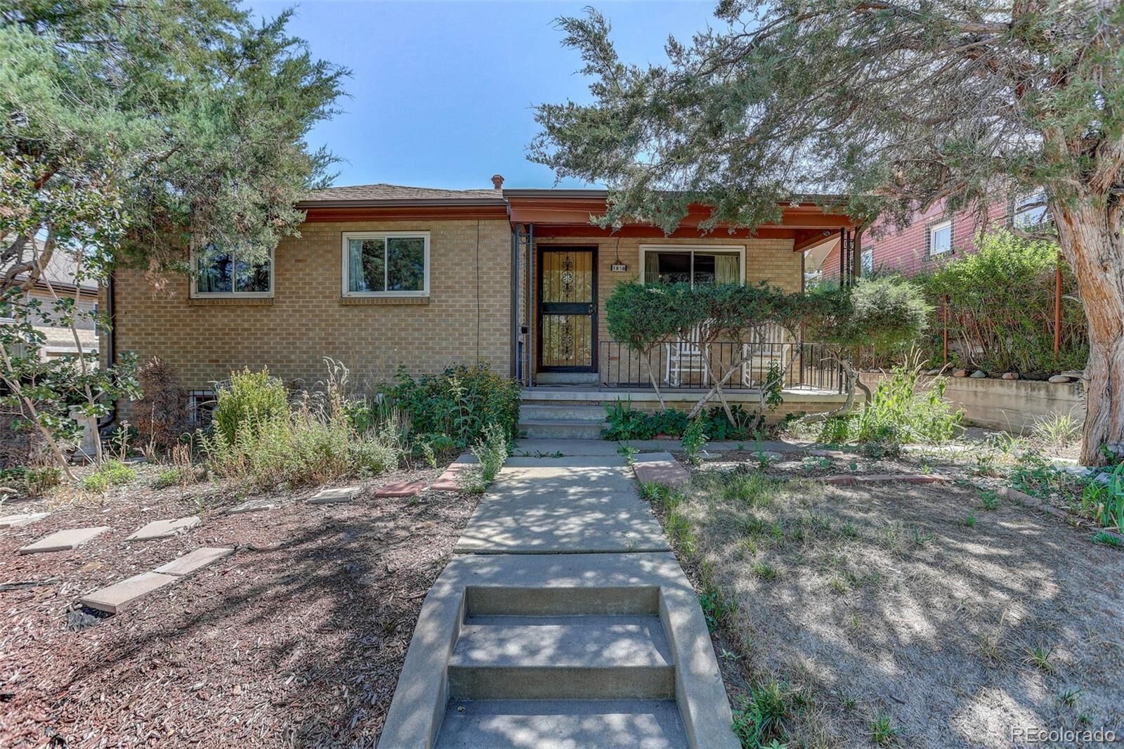 Property Photo:  1520 S Corona Street  CO 80210 