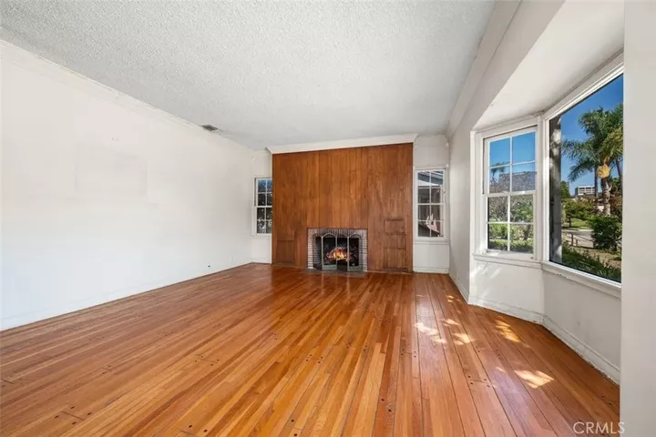 Property Photo:  1569 Midvale Avenue  CA 90024 