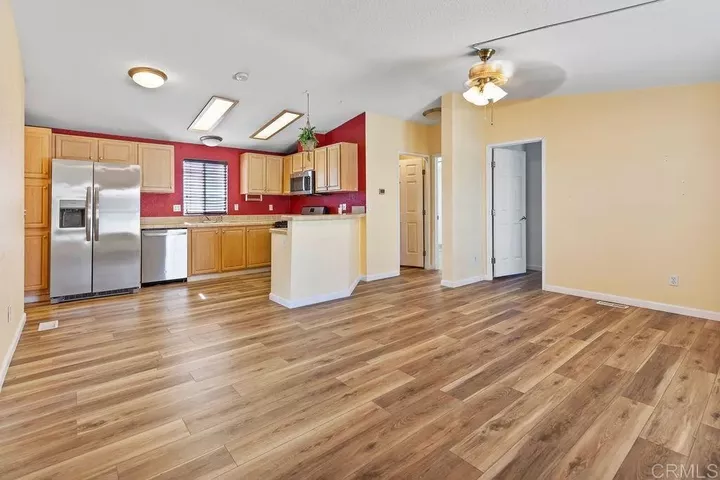 Property Photo: 300 Thornton Dr 5 CA 92021