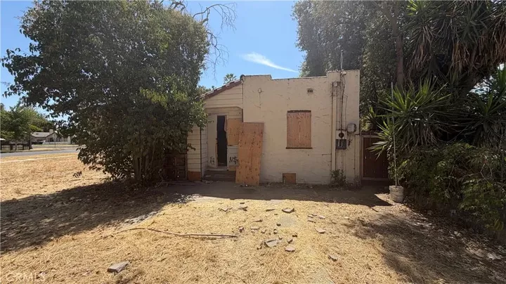 Property Photo:  409 W 25th Street  CA 95340 