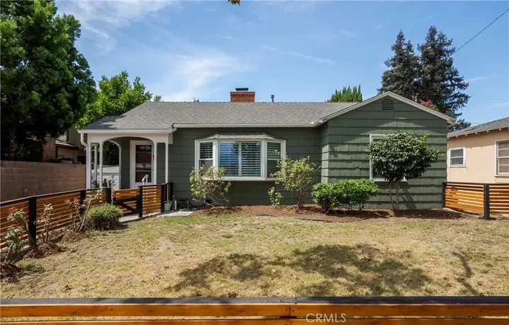 Property Photo: 435 S Mariposa CA 91506