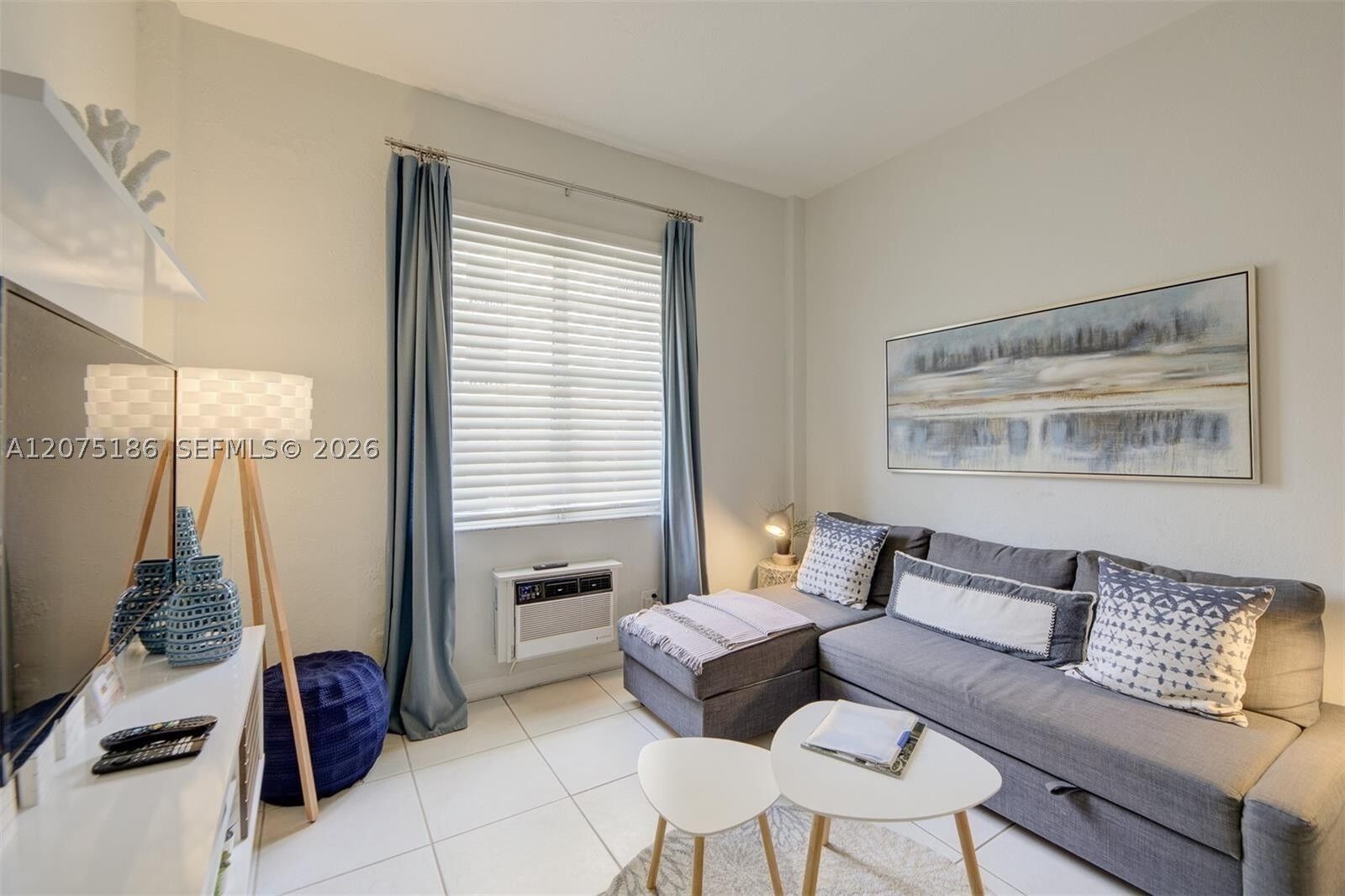 Property Photo: 3030 Collins Ave 1G FL 33140