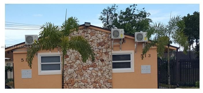 Property Photo:  513 SW 6th Ave 6  FL 33030 